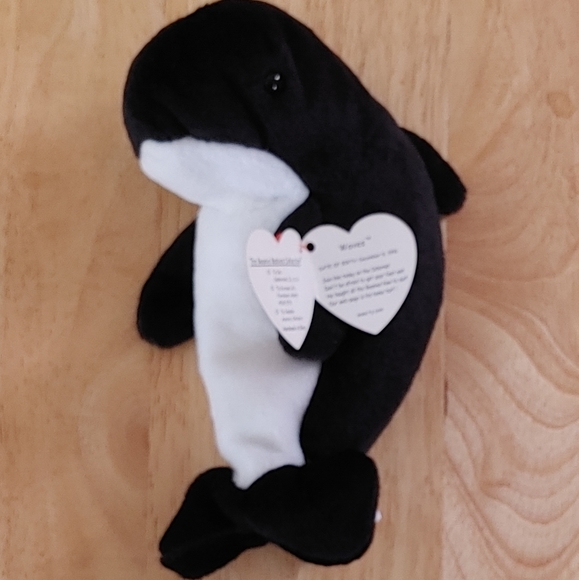 Ty Beanie Baby Waves the Killer Whale - Picture 3 of 5